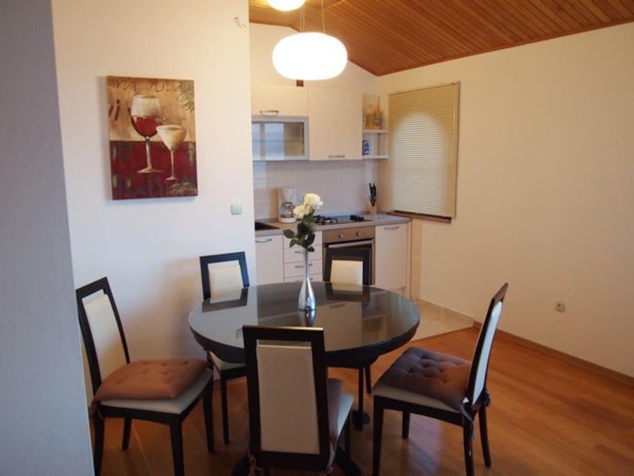 Suhi Potok Apartment Jesenice (Split-Dalmatia)